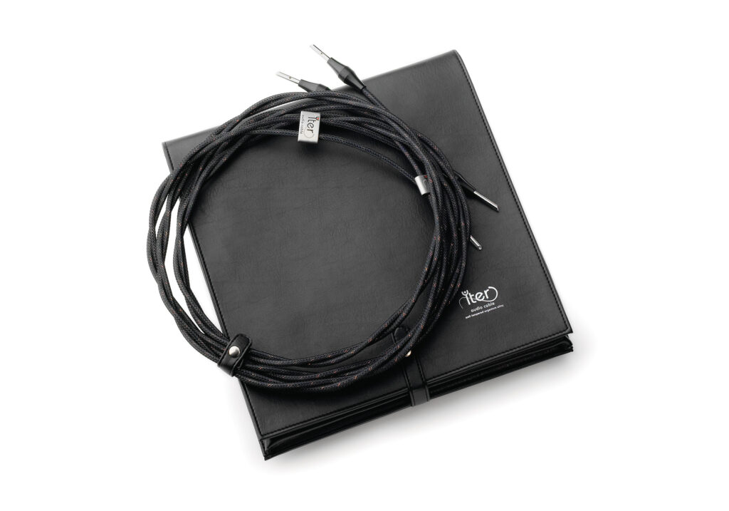 Yter Lautsprecher Kabel mit Verpackung 